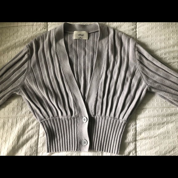 Wilfred (Aritzia) Thais (Plunge Front) Cardigan - Picture 2 of 5